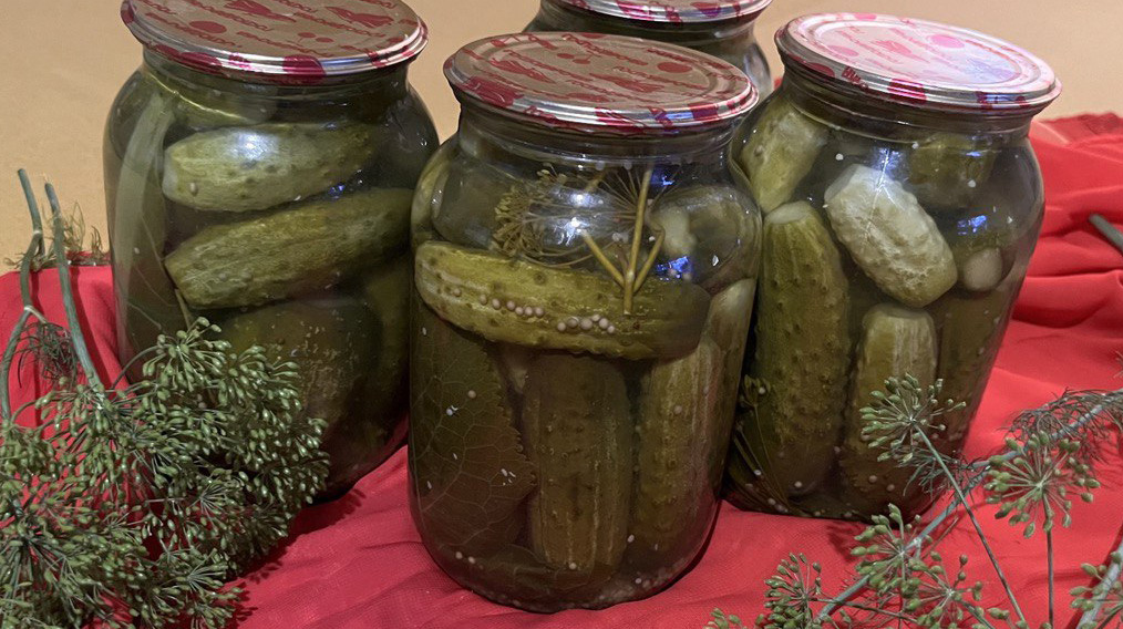 мариновані огірки хрусткі з гірчицею