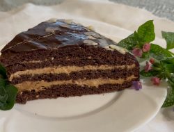 торт Пражський